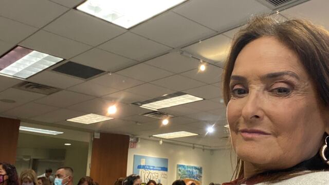 Patricia Armendáriz ha sido calificada como "de tiburona a borrega" por panistas.