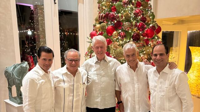 Enrique Peña Nieto de vacaciones con Sebastián Piñera y Bill Clinton