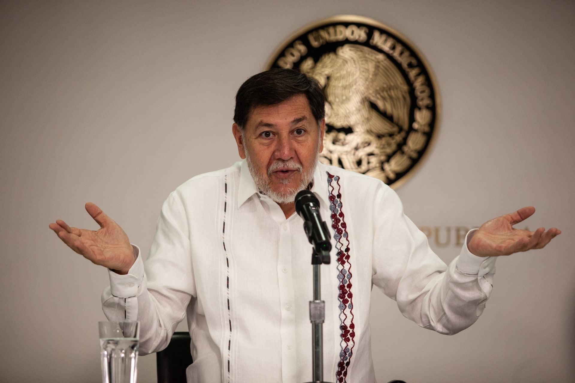El senador Gerardo Fernández Noroña en la Cámara de Senadores
