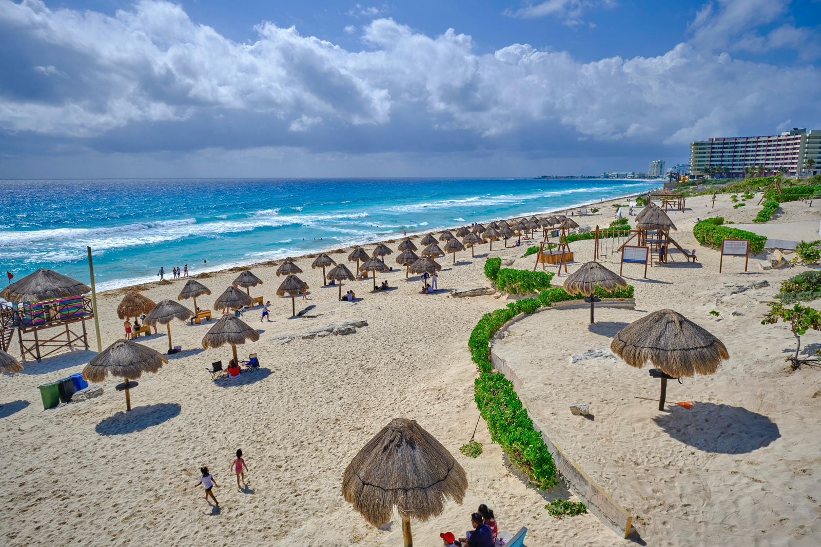 Aeropuerto Internacional de Cancún lidera principales rutas aéreas en México