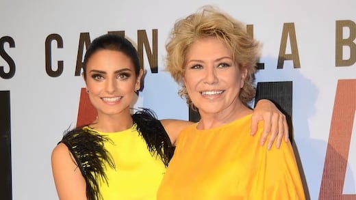 Detectan inconsistencias en acta de defunción de la madre de Aislinn Derbez