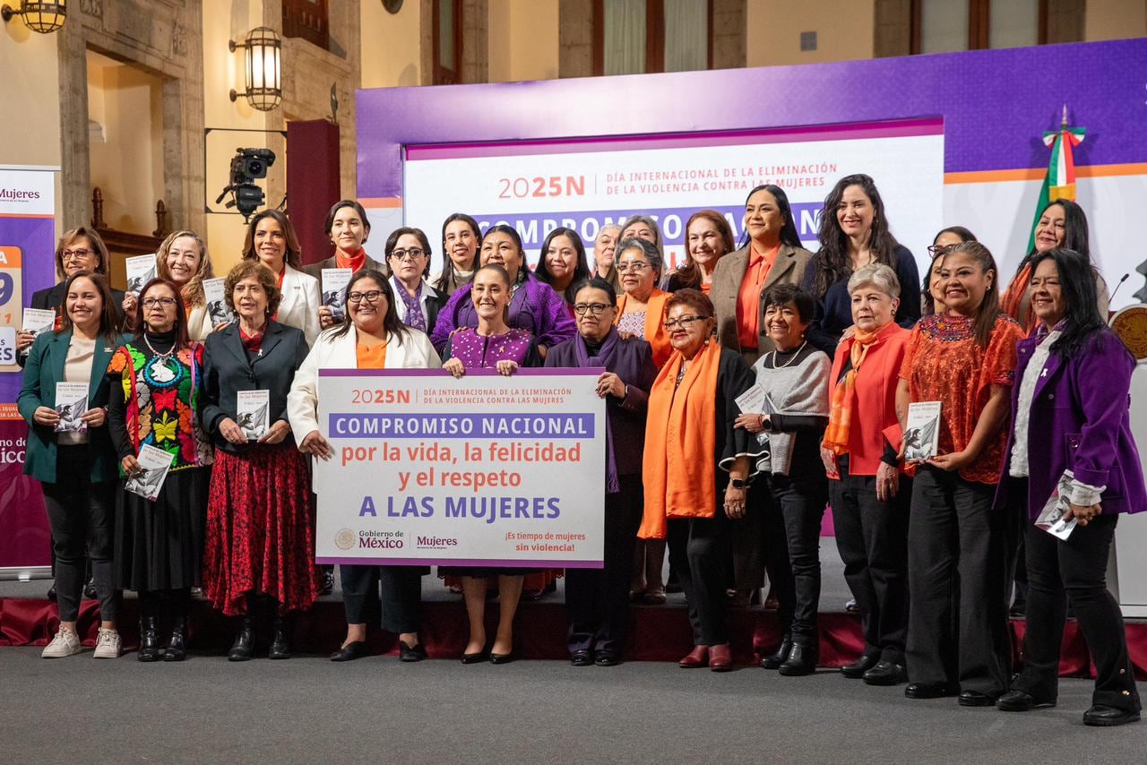 Javier May refrenda su compromiso con el bienestar de las mujeres en Tabasco en conferencia de Claudia Sheinbaum.