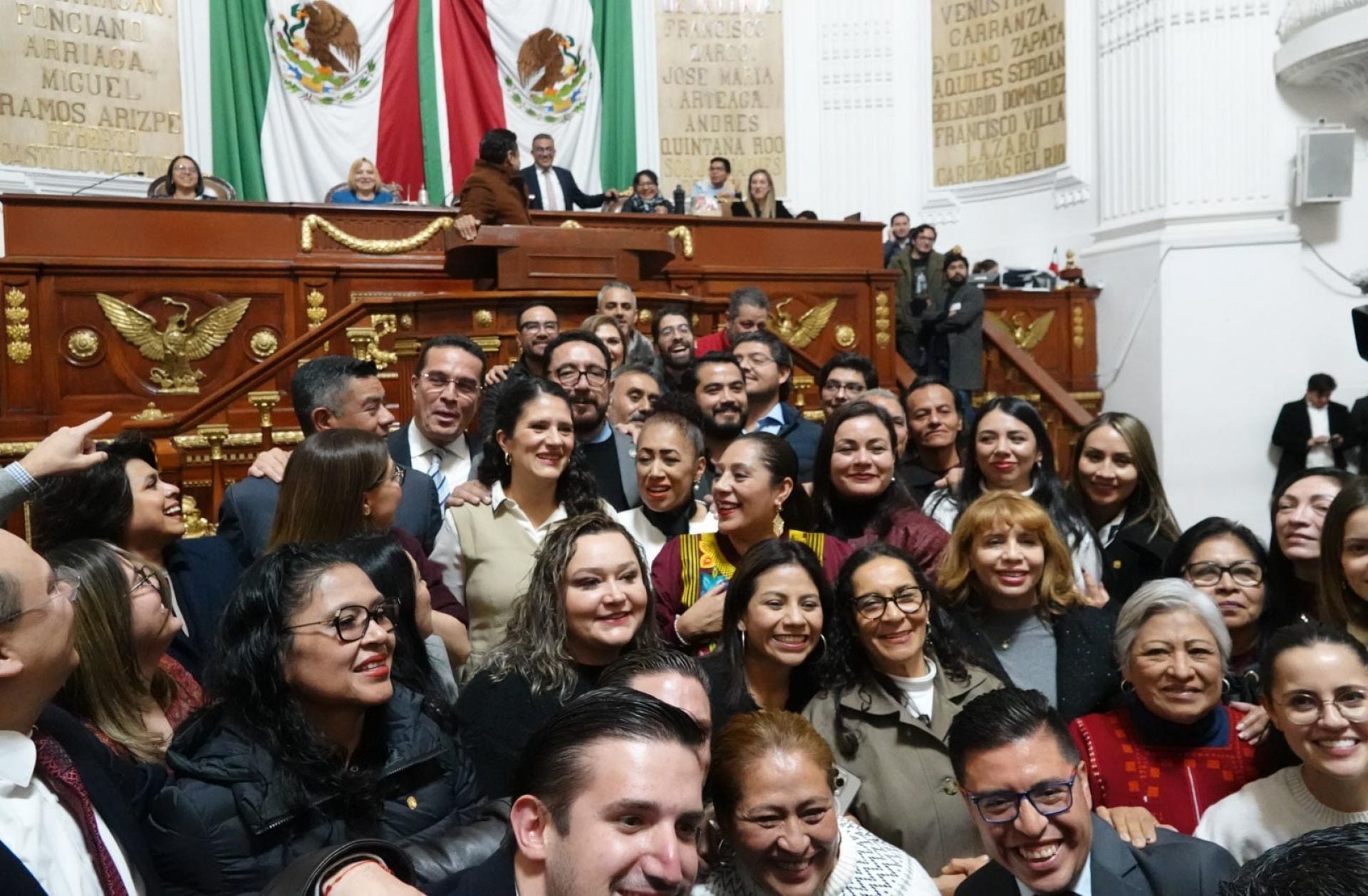 Bertha Alcalde Luján rinde protesta como fiscal CDMX