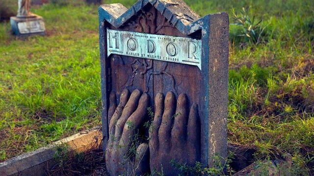 La tumba de Hodor en el cementerio de Game Of Thrones.