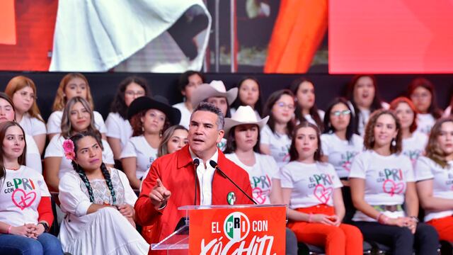 Alejandro Moreno se burla del bastón de mando