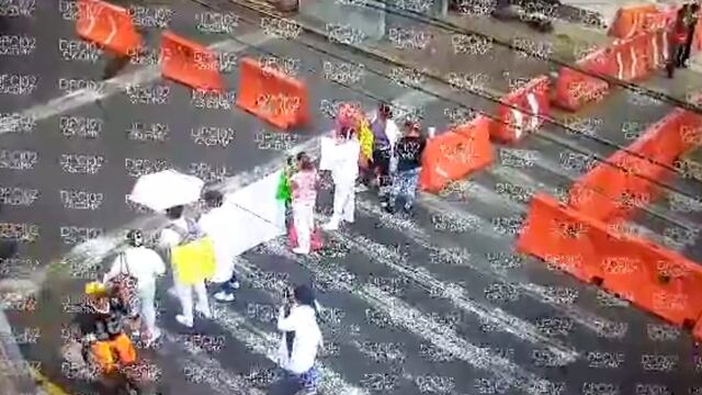 Bloqueo de médicos en Avenida Tláhuac