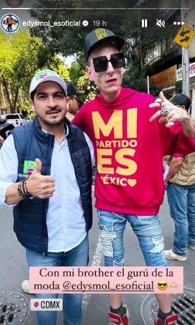 Edy Smol en marcha de AMLO