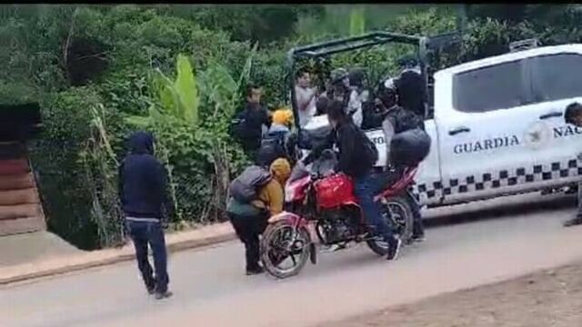 Agentes de la Guardia Nacional retenidos en Chiapas; foto tomada de internet