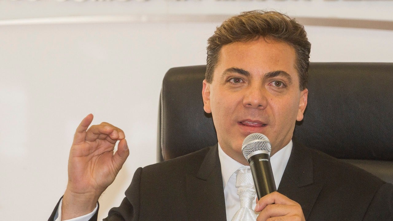 Cristian Castro. Propuesta para AMLO.