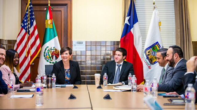 Samuel García se reunió con el Departamento de Transporte de Texas