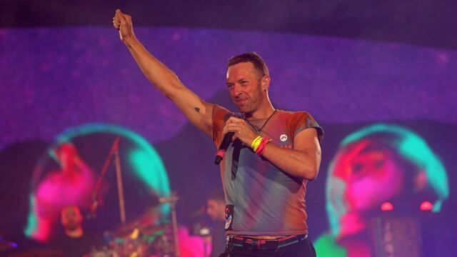 Fans de Coldplay se quejan de vendedores de cerveza.