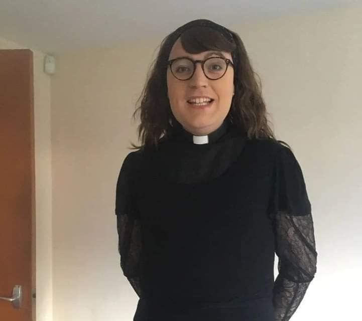 Bingo Allison, primer sacerdote no binario de la Iglesia Anglicana de Inglaterra