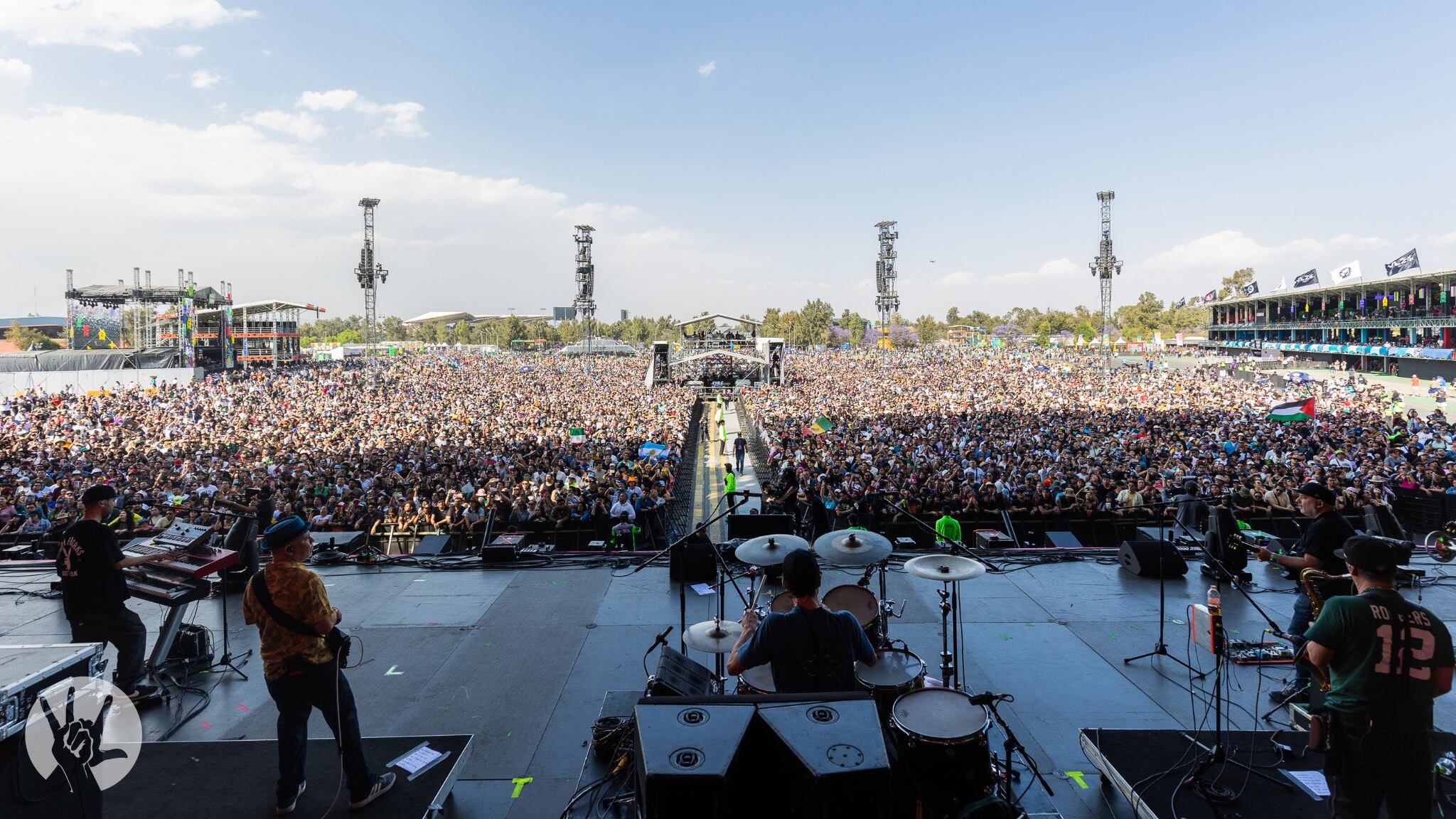 Vive Latino 2025 en Prime Video en vivo: Artistas y horarios de los escenarios Amazon y Amazon Music