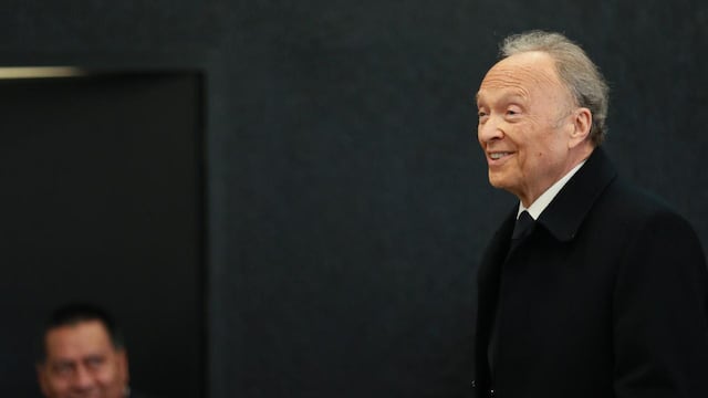 Alejandro Gertz Manero. Amparo contra programa.