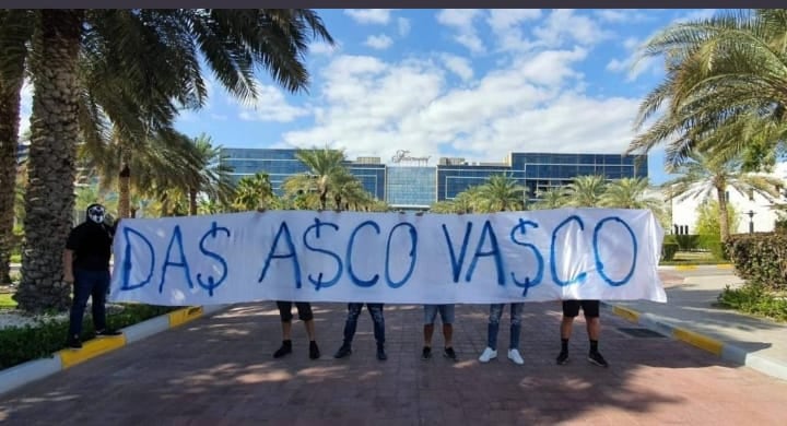 Los aficionados a los Rayados, presionan a su equipo.