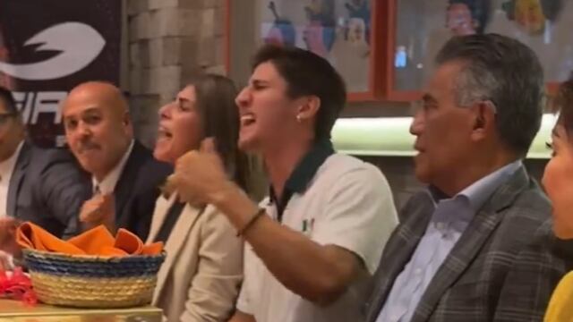 Marco Verde cantando el Corrido de Mazatlán