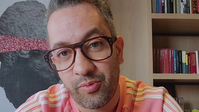 Chumel Torres da anuncio sobre La Radio de la República