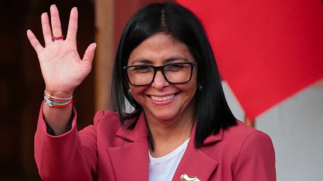 Delcy Rodríguez lanza crítica al regreso de Corina Machado a Venezuela