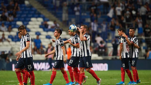 Rayados tras ganarle a Cafetaleros