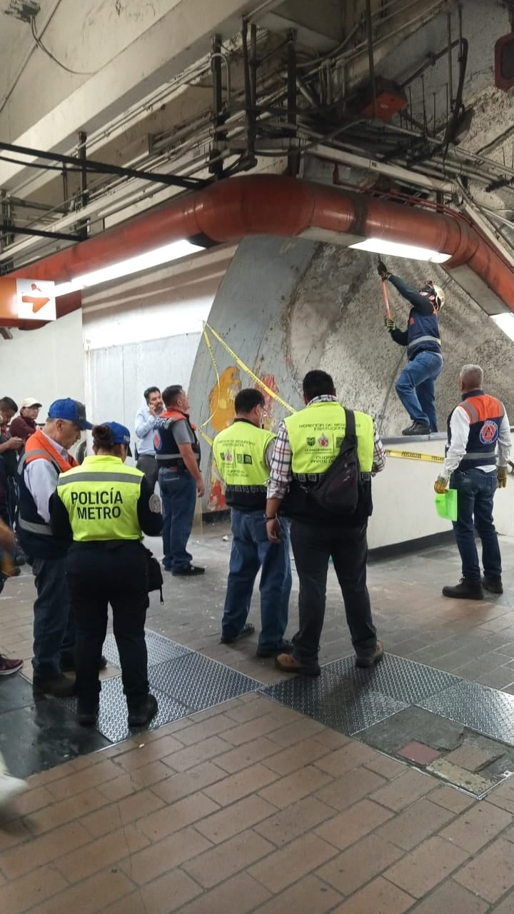 Se desploma plafón en estación del Metro CDMX Río San Joaquín