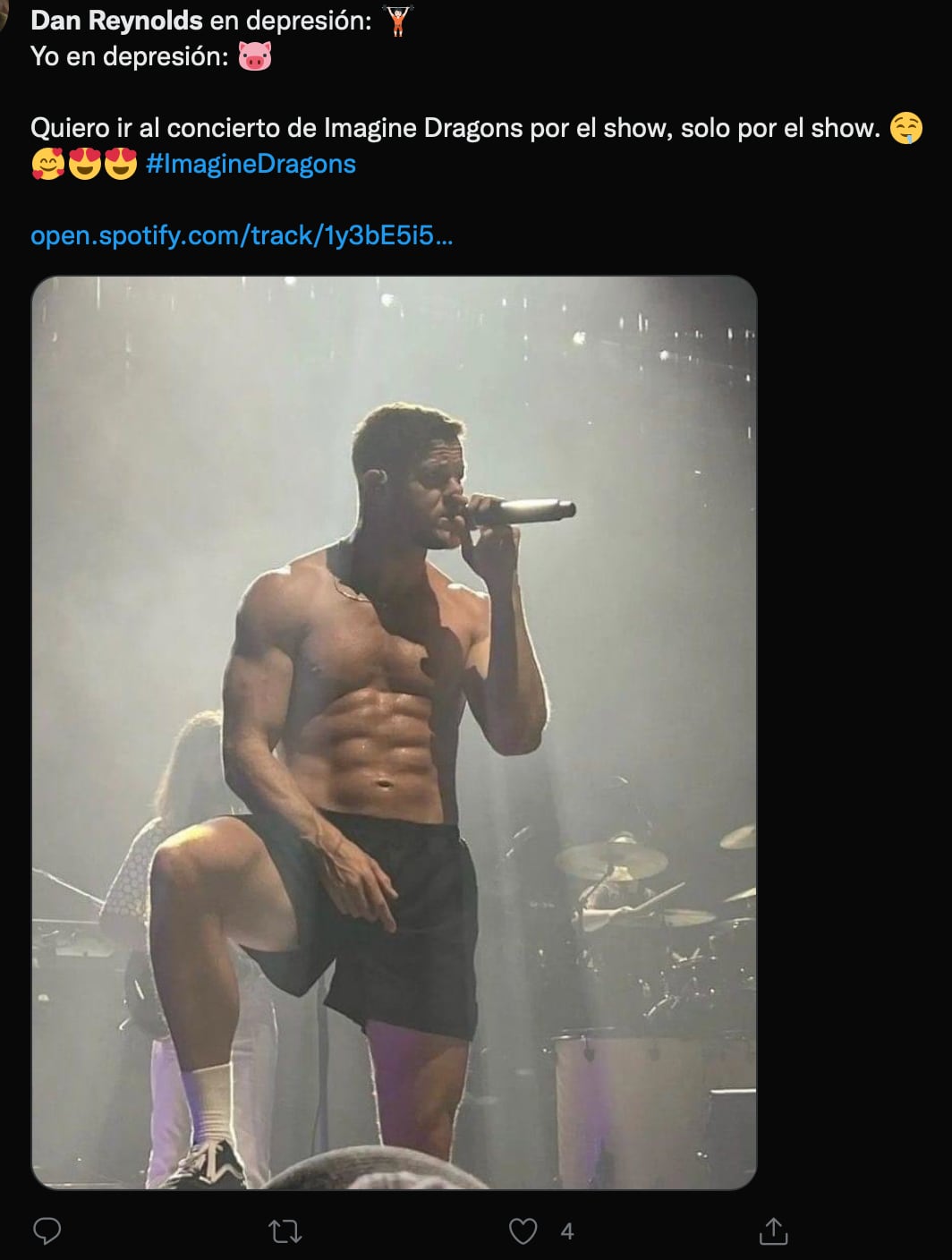 Dan Reynolds, vocalista de Imagine Dragons, ya encendió los memes al dejarse ver sin camisa