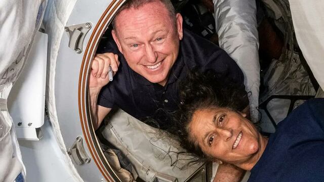 Astronautas varados en el espacio