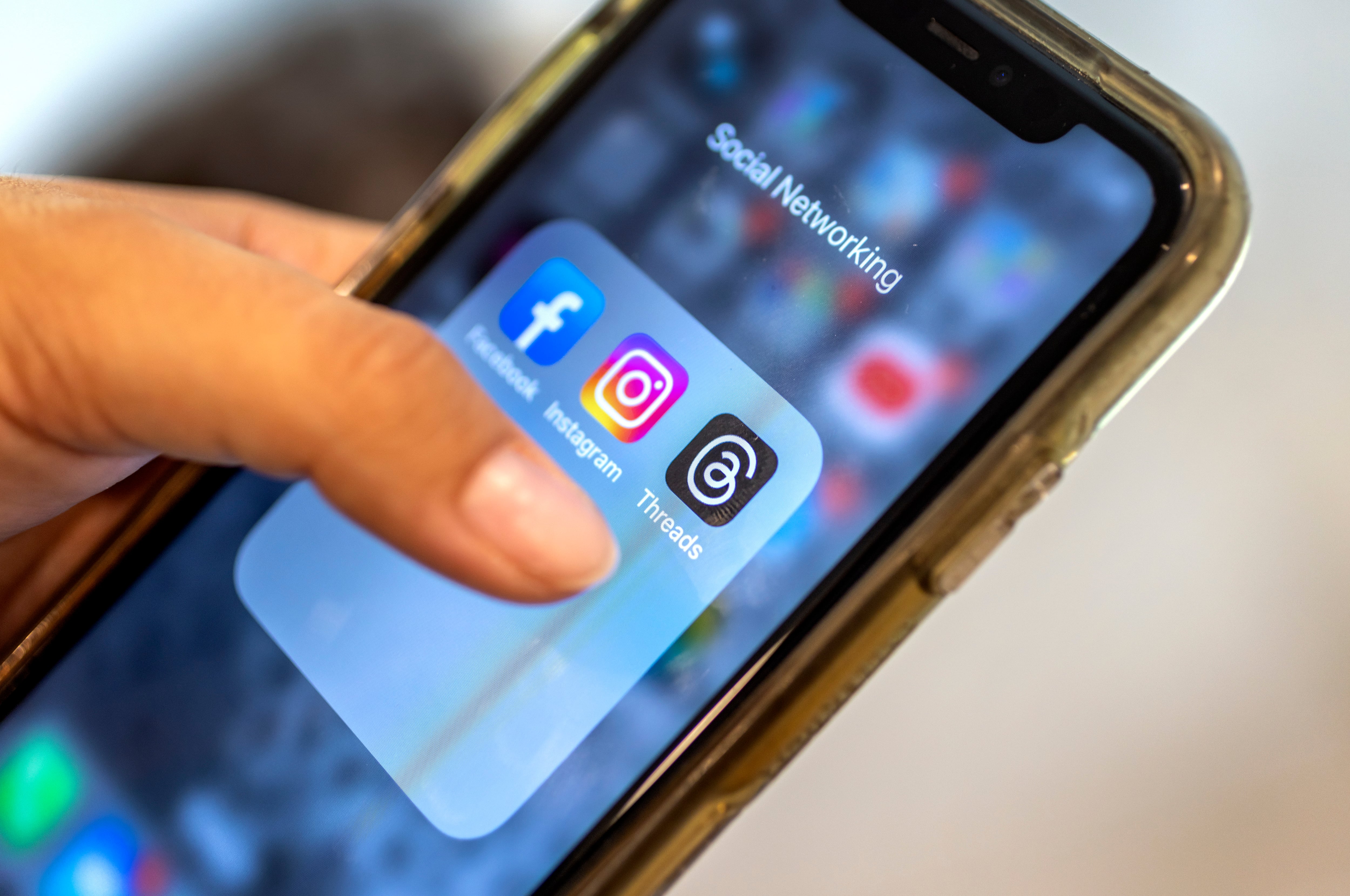 Así puedes cambiar tu contraseña de Facebook e Instagram tras su caída mundial