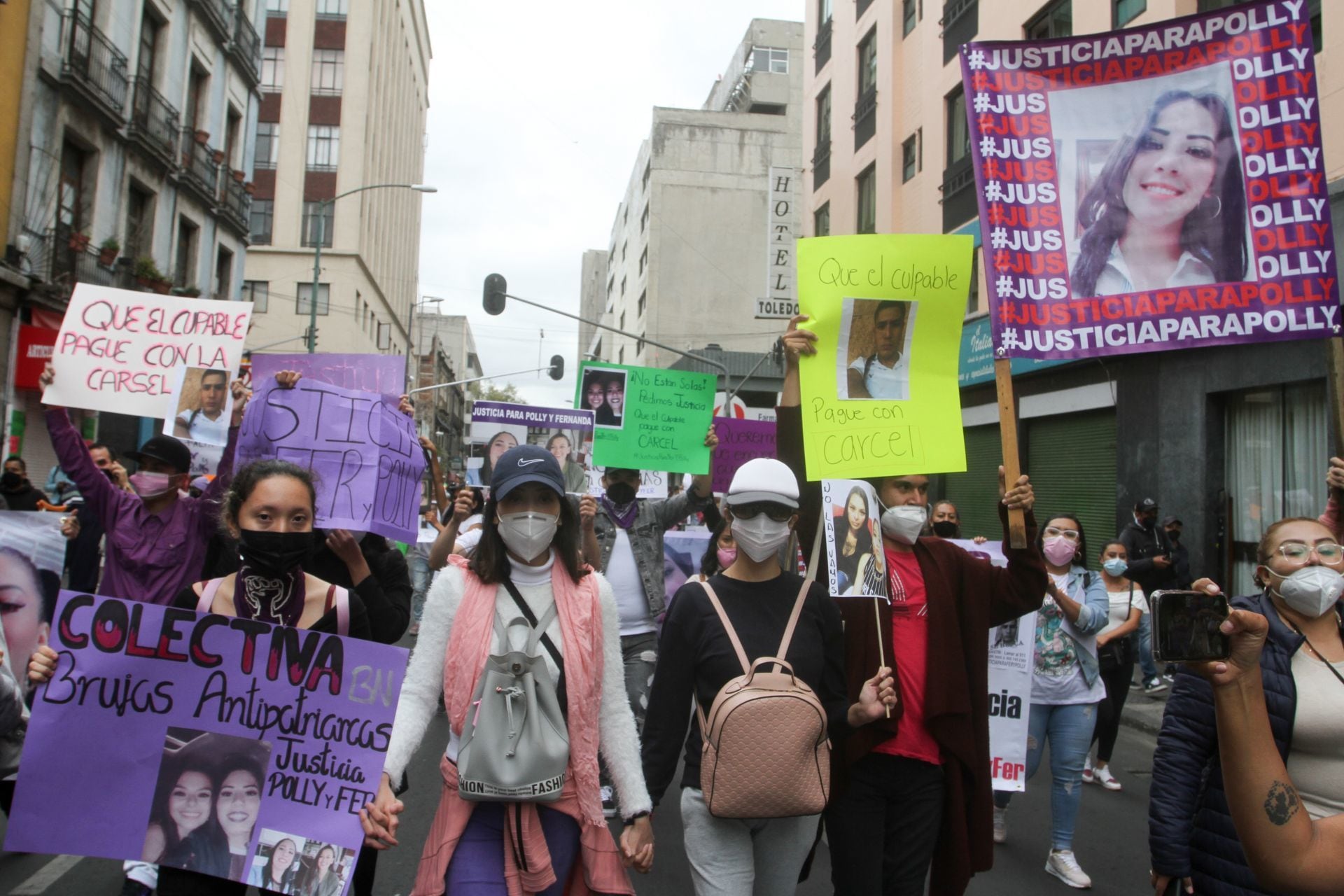 Marcha por Fer y Polly