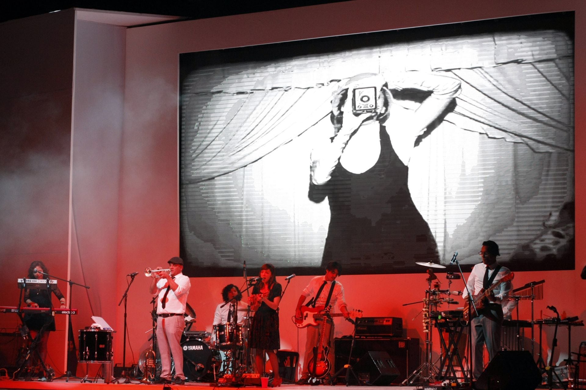 Natalia Lafourcade en la Canacine