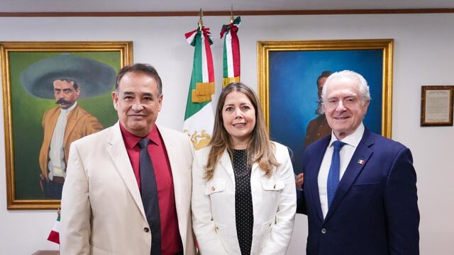 Suplentes de Gerardo Fernández Noroña y Yeidckol Polevnsky rinden protesta en la Cámara de Diputados
