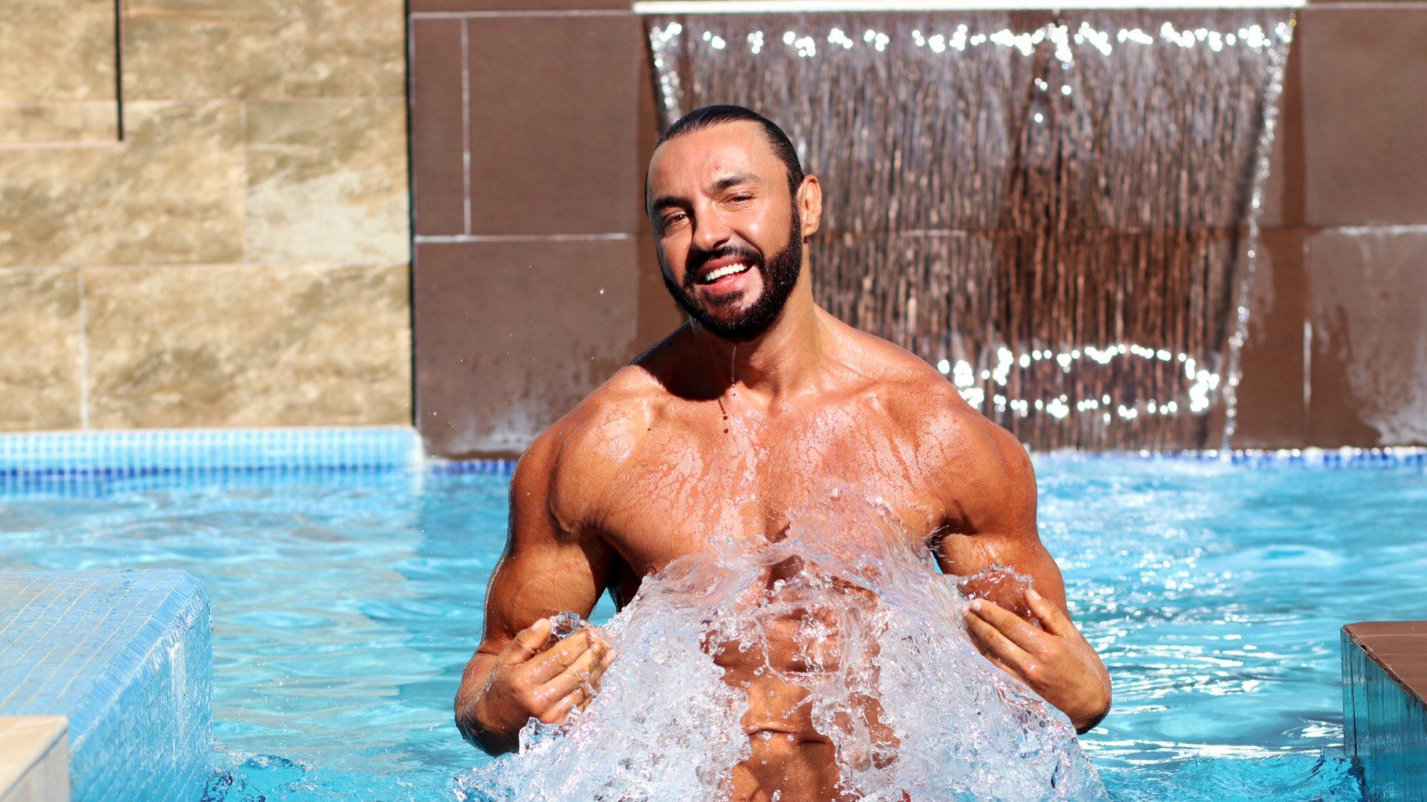 ¿Latin Lover vendería sus calzones usados al igual que Sugey Ábrego? Esto dice el actor