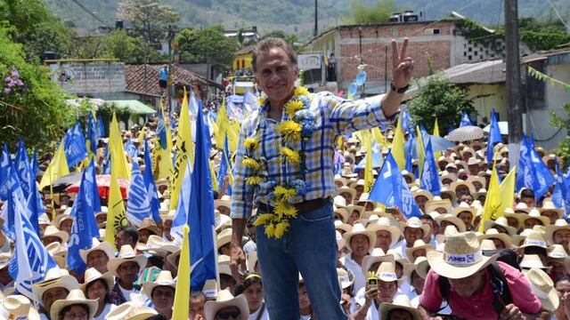 Facebook Miguel Ángel Yunes Linares
