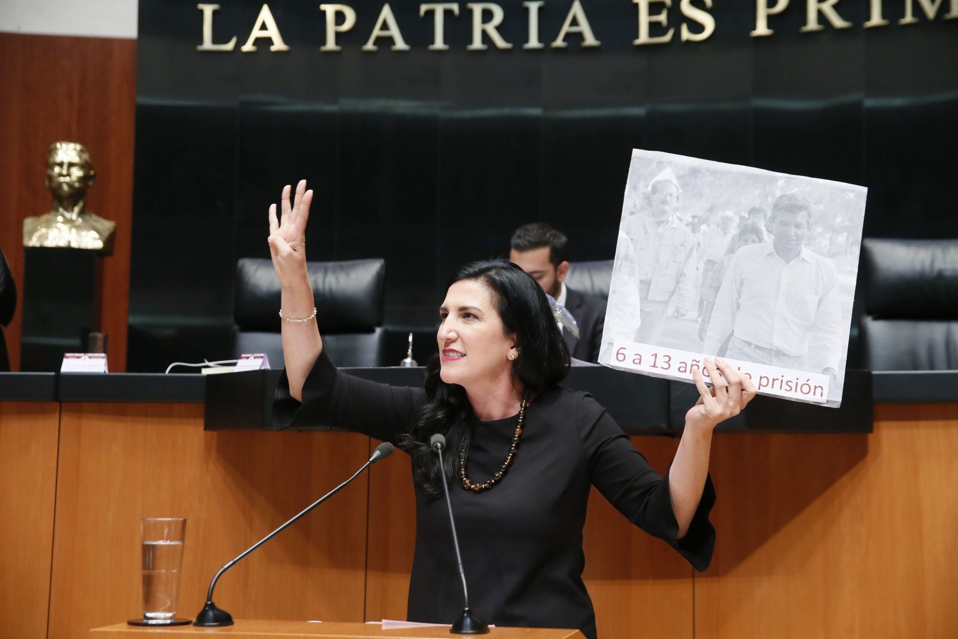 Senadora el PAN Kenia López