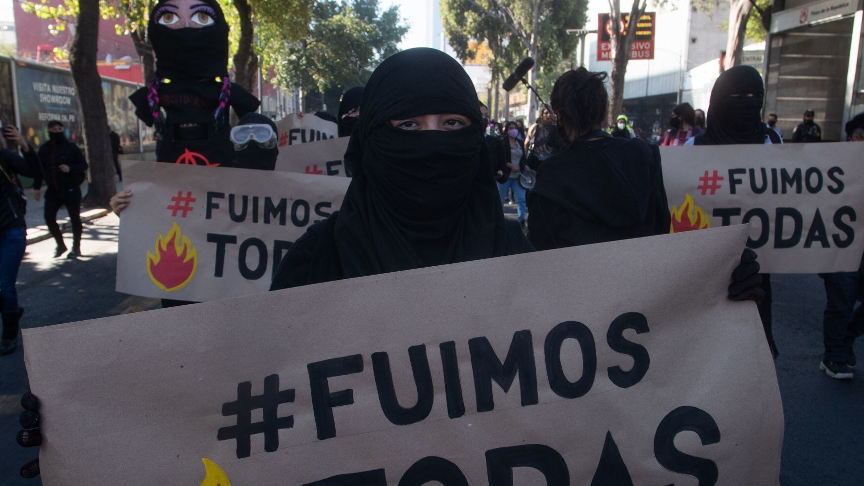 Marchas feministas: jóvenes citadas por la Fiscalía de CDMX acusan criminalización
