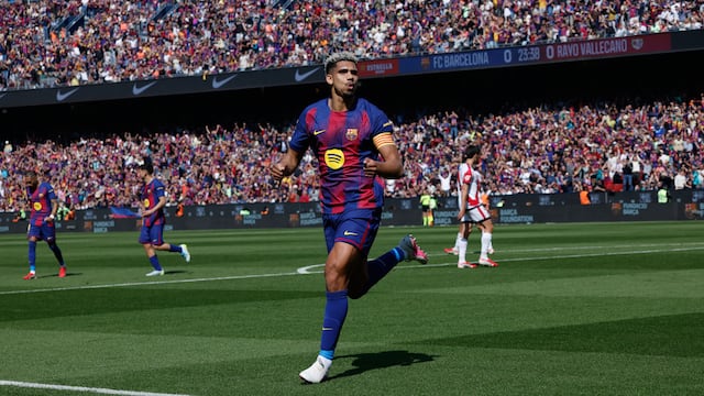 FC Barcelona gana por la mínima al Rayo Vallecano y mantiene el liderato de LaLiga.