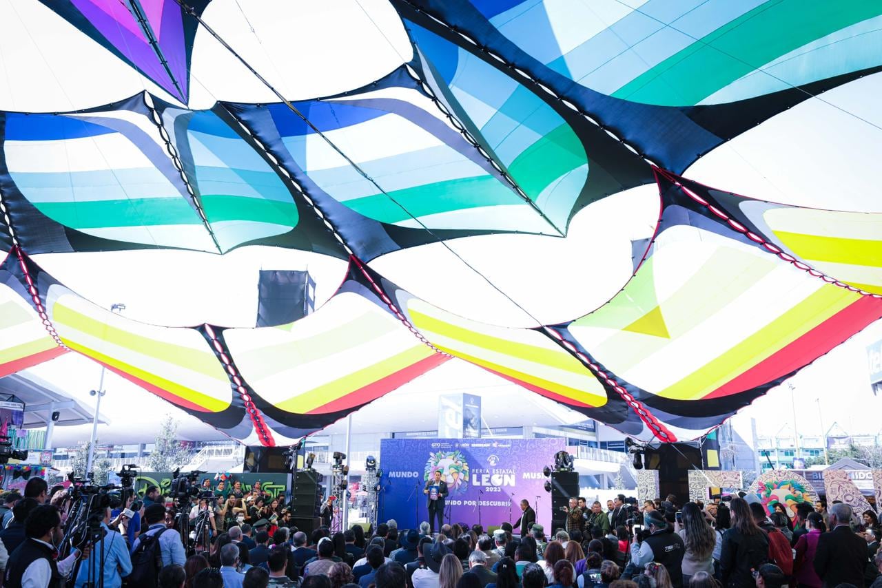 Diego Sinhue Rodríguez inaugura la Feria Estatal de León 2023 “Mundo por Descubrir”