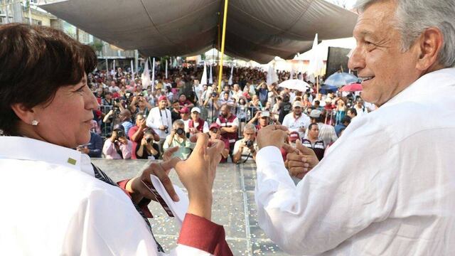 Delfina Gómez junto con AMLO