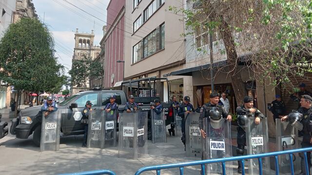Cierre de acceso al Zócalo