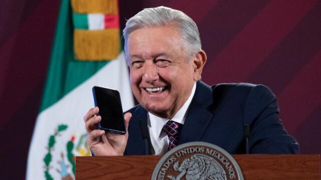AMLO tiene una llamada inesperada con el general Isodoro Pastor para mostrar la capacidad del AIFA