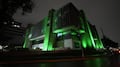 Monterrey ilumina de verde el Palacio Municipal por el Día Mundial de la Parálisis Cerebral