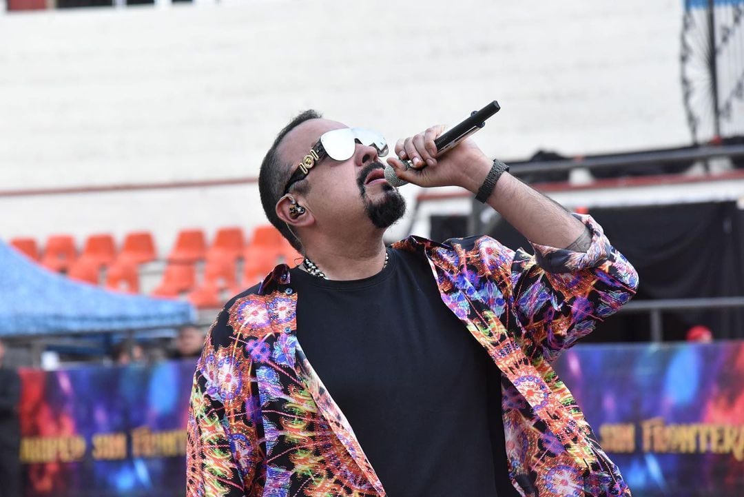 Pepe Aguilar, cantante.