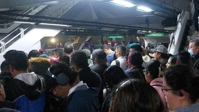 Usuarios del Metro CDMX reportan retrasos en la Línea 7 y Línea 8