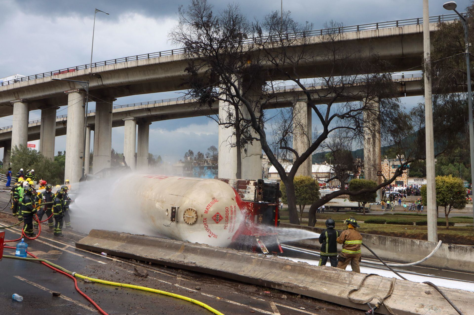 Explosión de Pipa en La Concordia Deja 3 Muertos y 70 Heridos; Chofer Hospitalizado Grave