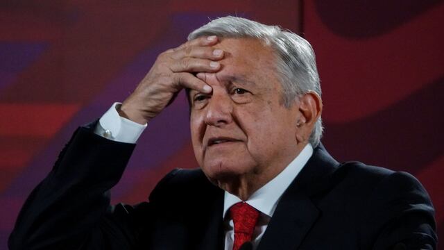 Al parecer, el presidente  AMLO simuló un infarto, de acuerdo con la obra El Rey del Cash.