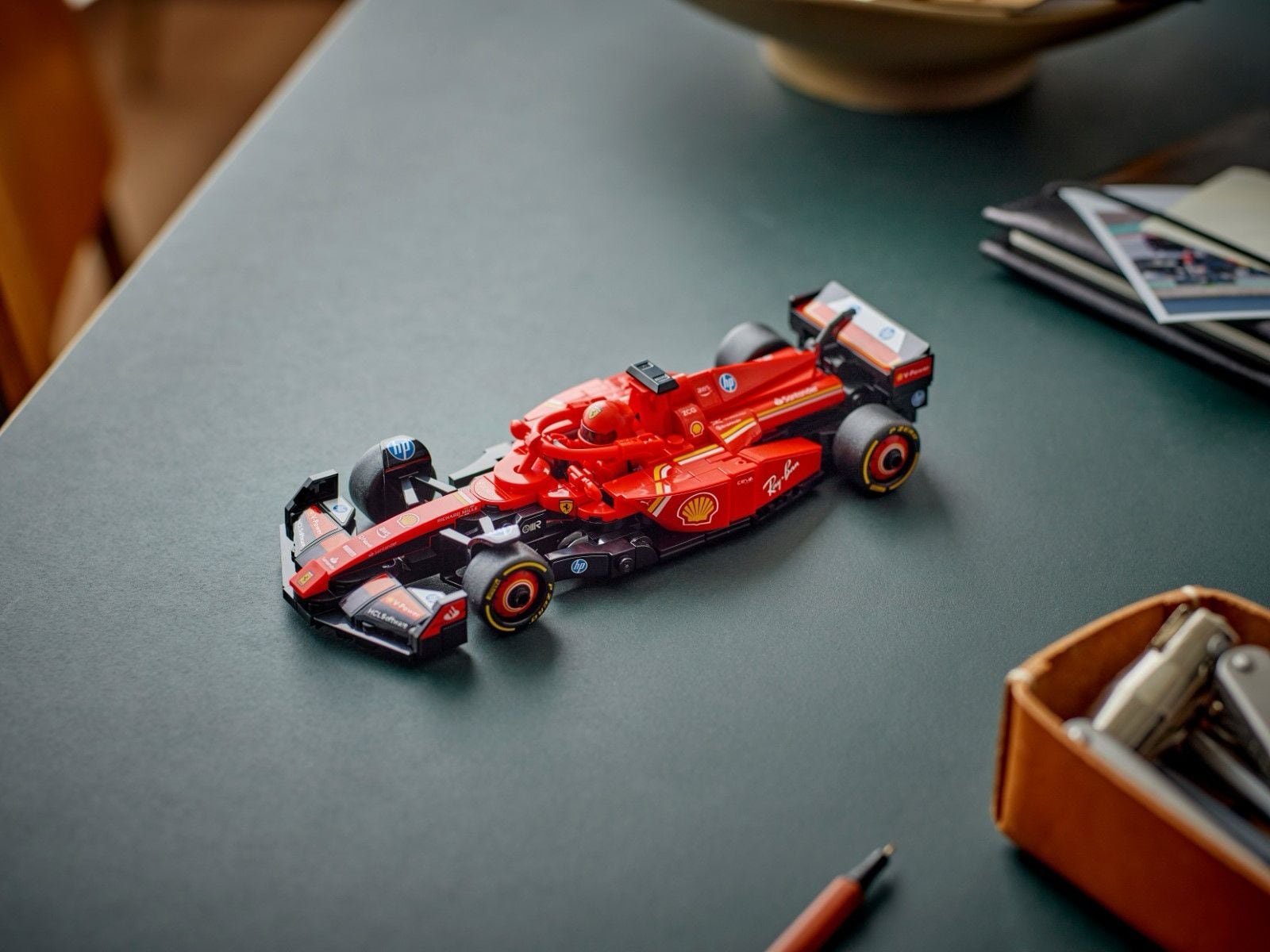 LEGO Speed Champions Auto de Carreras Ferrari SF-24 F1