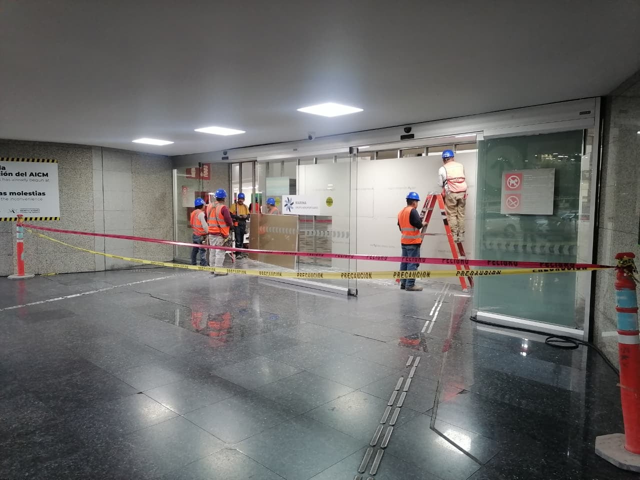 AICM cierra accesos 1 y 2 de la Terminal 1