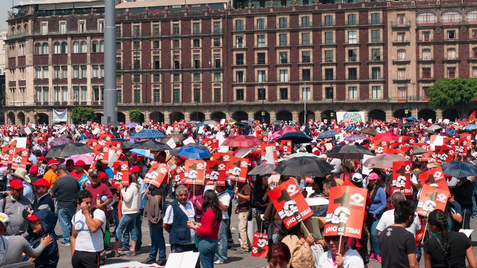 Mitin en el Zócalo. Día del Trabajo.