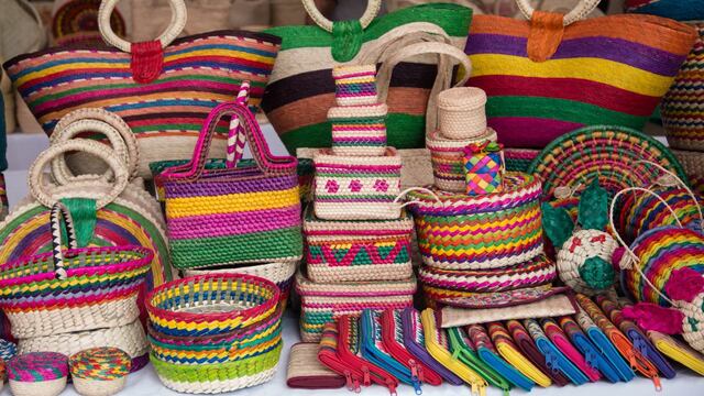 Se inauguro la Primera Feria de la Canasta, organizada por La secretaría de Pueblos y Barrios Originarios y Comunidades indígenas Residentes.