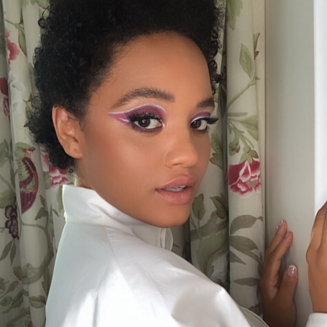 Maquillaje ojo alado