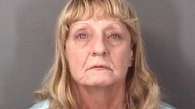 Sharon Harry, 61 años.